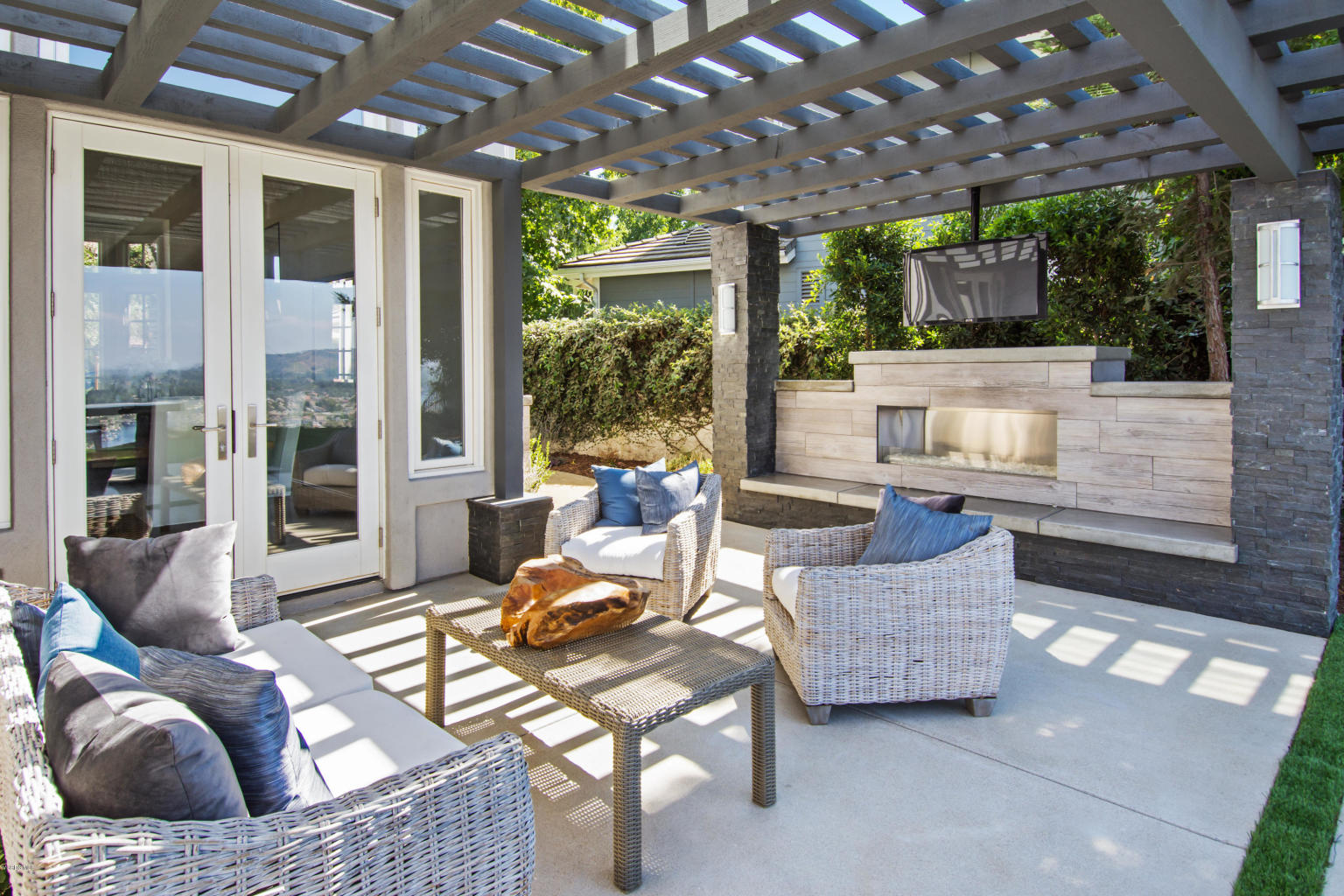 Pergola covered outdoor living room